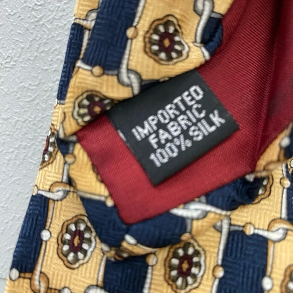 Daniel Hechter 100% silk tie Elegant Navy and Gold Men's Tie